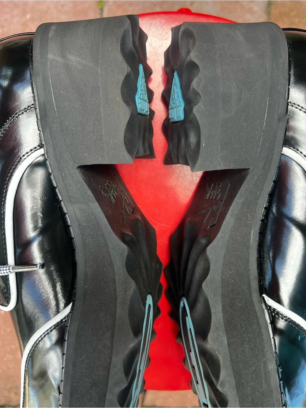 NIB John Fluevog YRSA Black/White Gloss Leather Platform Shoe Women’s 9.5 fits 9